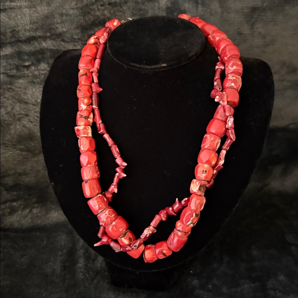Bold, beautiful genuine red coral necklace. Handmade new.